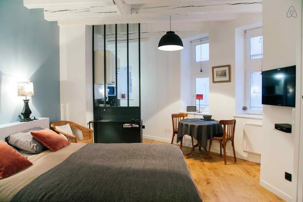 Apartamento Le Saint-Paul Du Vieux-Lyon - Parking Inclus Ail Exterior foto